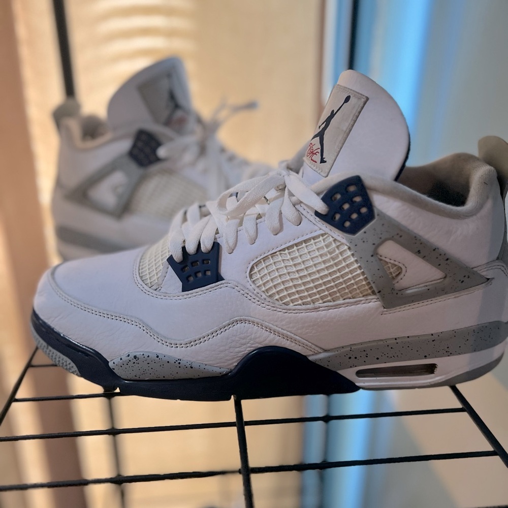 Air Jordan 4 navy blue